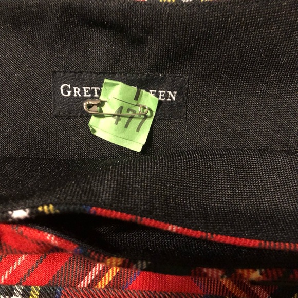 Gretna Green Red Plaid Pleated 2 Buckle Skirt Measures 28" at Waist - Picture 5 of 7